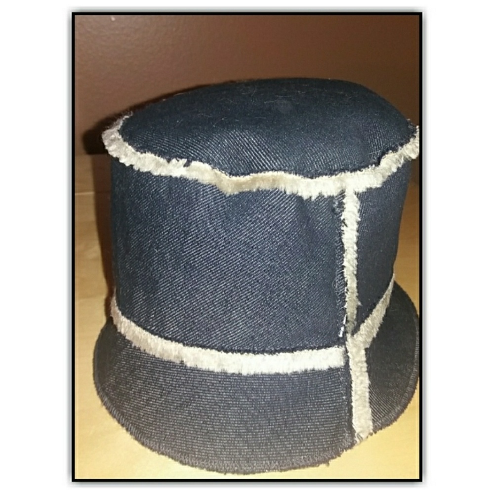 Baby Gap Faux Fur Trimmed Denim Bucket Hat